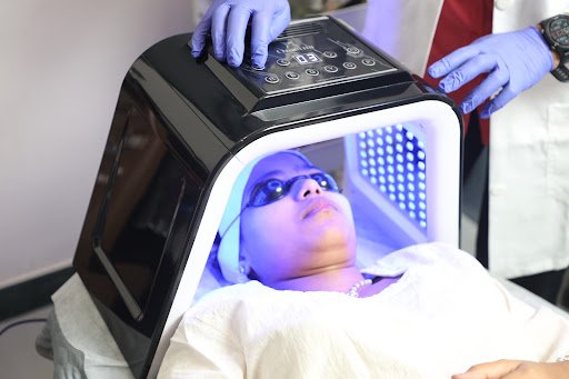 LED light therapy at Yuga's Aesthetic Clinic